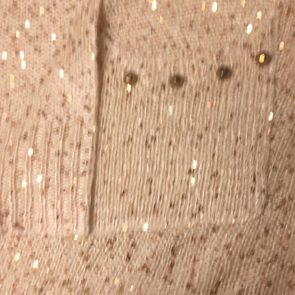 Beautiful cream sweater with gold detail - Picture 5 of 6